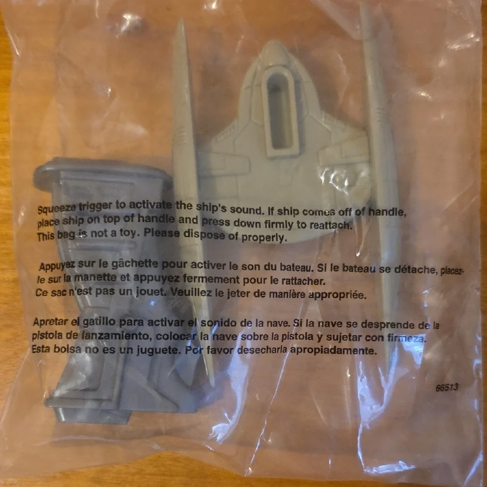 Gray Model Spaceship Set - Picture 3 of 3